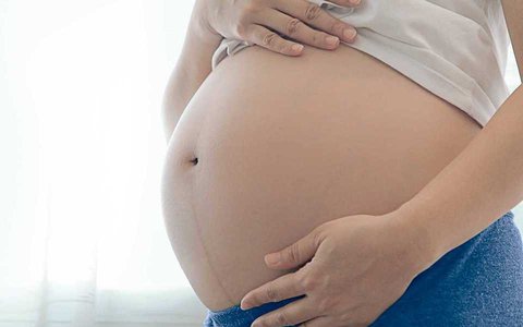 Massage chân tốt cho thai nhi