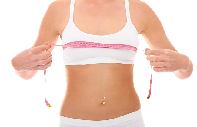 Massage với hành tây đem lại vòng 1 đầy đặn và căng tròn