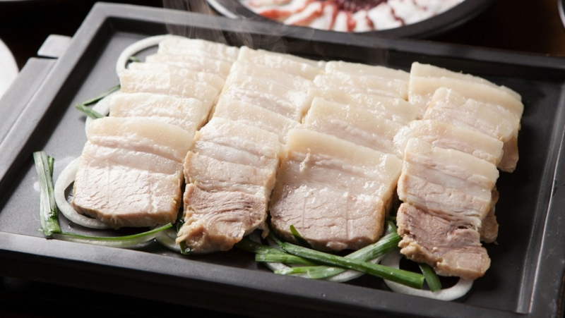 Thịt sẽ cung cấp lượng lớn Protein để phục hồi hệ tiêu hoá.