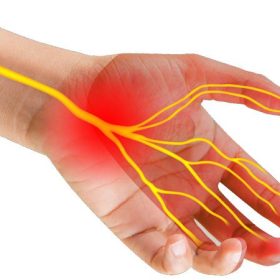 Đau nhức cánh tay phải là triệu chứng của bệnh gì và cách điều trị