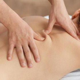 Quy trình massage bấm huyệt