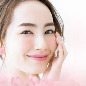 Trẻ hóa da chỉ với những động tác massage cơ bản mỗi ngày