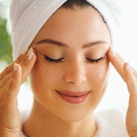 Các Động Tác Massage Phòng Da Khô Và Nhăn
