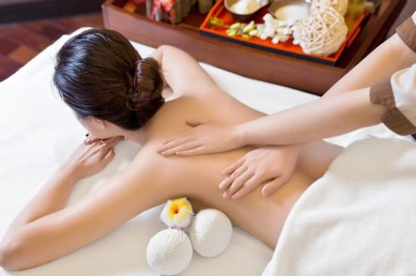 Phương Pháp Massage Giúp Giảm Đau Trong Thời Kỳ Đèn Đỏ