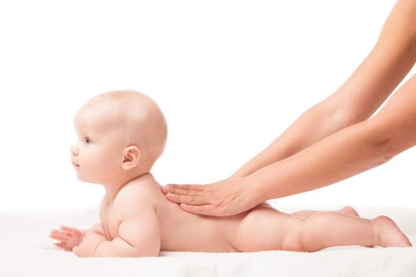Những Sai Lầm Thường Gặp Khi Massage Cho Bé