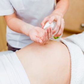 Mẹo Đi Spa Và Sử Dụng Ghế Massage Cho Mẹ Bầu