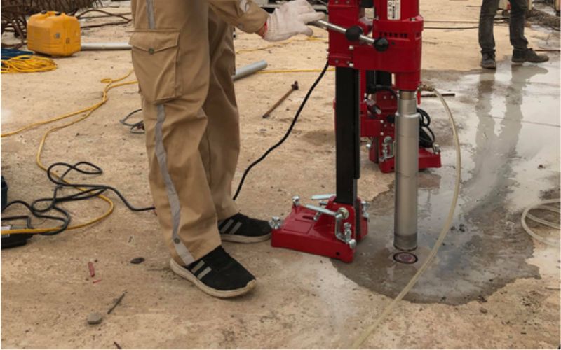 Vật liệu khoan quá nóng là nguyên nhân khiến máy không hoạt động