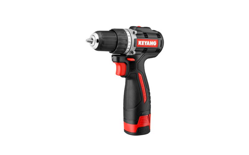 Máy khoan pin hoạt động bằng nguồn pin tạo động cơ quay để khoan.