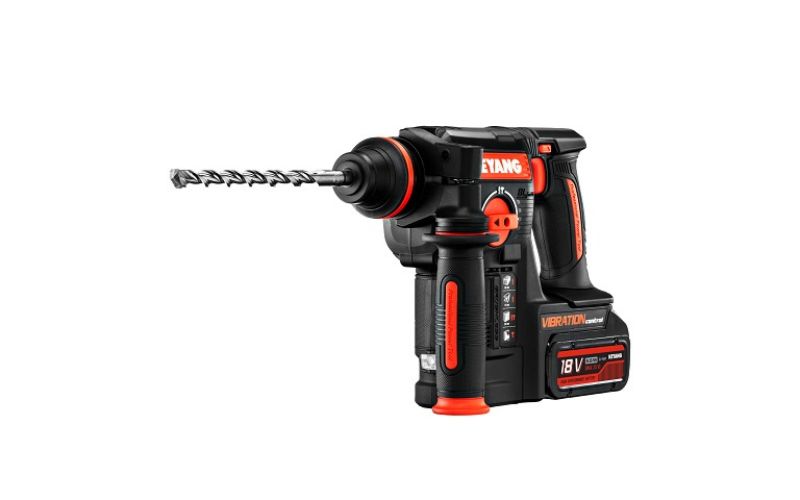 Máy khoan pin có mạnh mẽ như máy khoan dùng điện không?