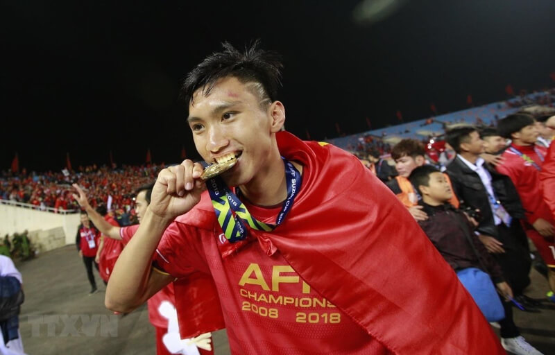 Cầu thủ Đoàn Văn Hậu chàng hậu vệ trẻ tuổi xuất sắc