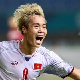 Cầu thủ Văn Toàn - Chàng tiền đạo trẻ của đội tuyển Việt Nam