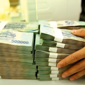 Có ít tiền nên đầu tư gì để mang lại hiệu quả cao?