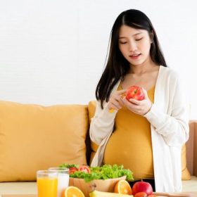 Mẹ bầu 3 tháng đầu nên ăn gì?