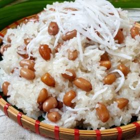 Mách nhỏ cách nấu xôi lạc bằng nồi cơm điện cực nhanh mà ngon