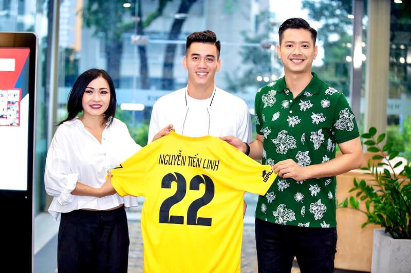 Cầu thủ tiến linh quê ở đâu và sự nghiệp của anh