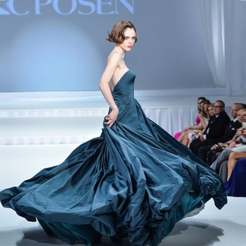 Hướng dẫn cách đi catwalk cho nam và nữ chuyên nghiệp chuẩn chỉnh nhất nên biết