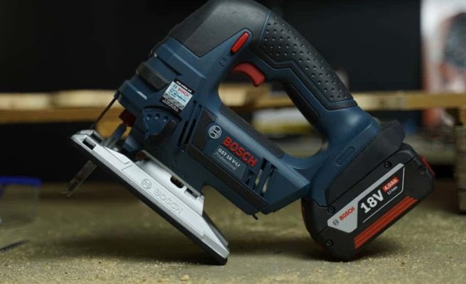 Máy Cưa Lọng Cầm Tay Giá Rẻ Chính Hãng