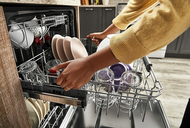 Tìm hiểu về việc máy rửa bát có sạch không?