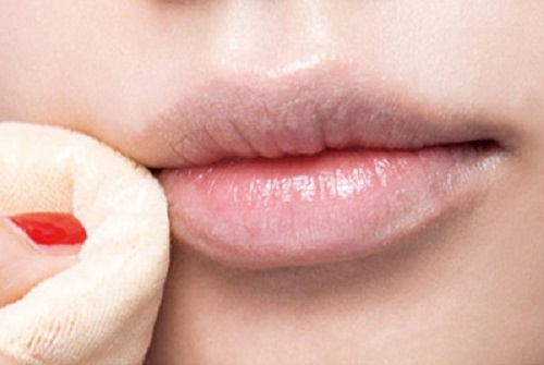 3 bí kíp dưỡng môi cực chuẩn