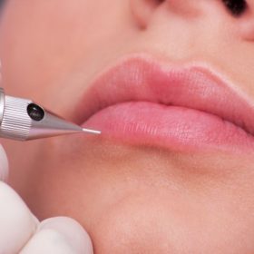 Góc giải đáp: xăm môi kiêng ăn gì?