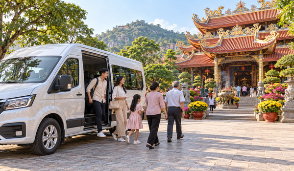Xe 16 chỗ là lựa chọn phù hợp cho nhóm 8 - 15 người